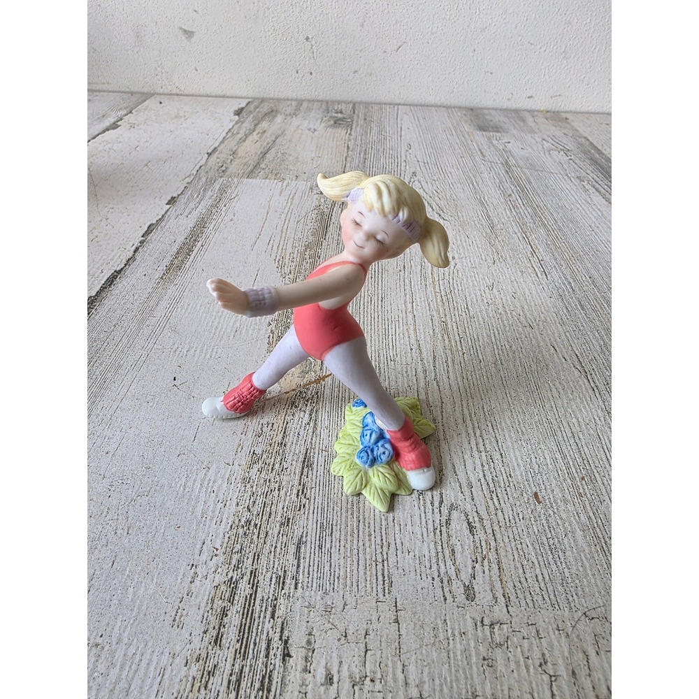 Vintage George good ballerina dancer gymnast girl blonde figurine statue